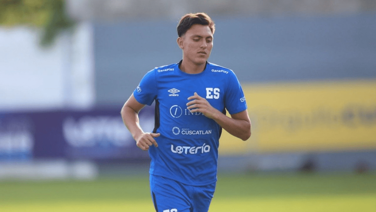 Mauricio Cerritos vuelve con la Selecta tras superar molestias físicas