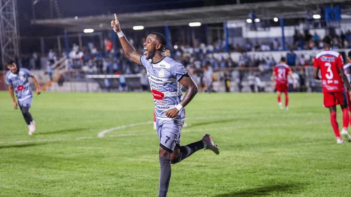 Metapán le quita el invicto al Firpo