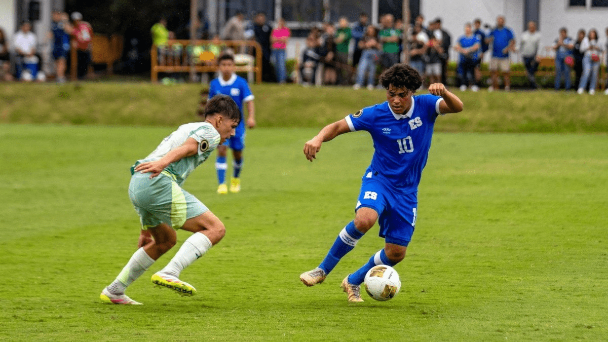 La sub-15 de El Salvador sufre una dura derrota ante México