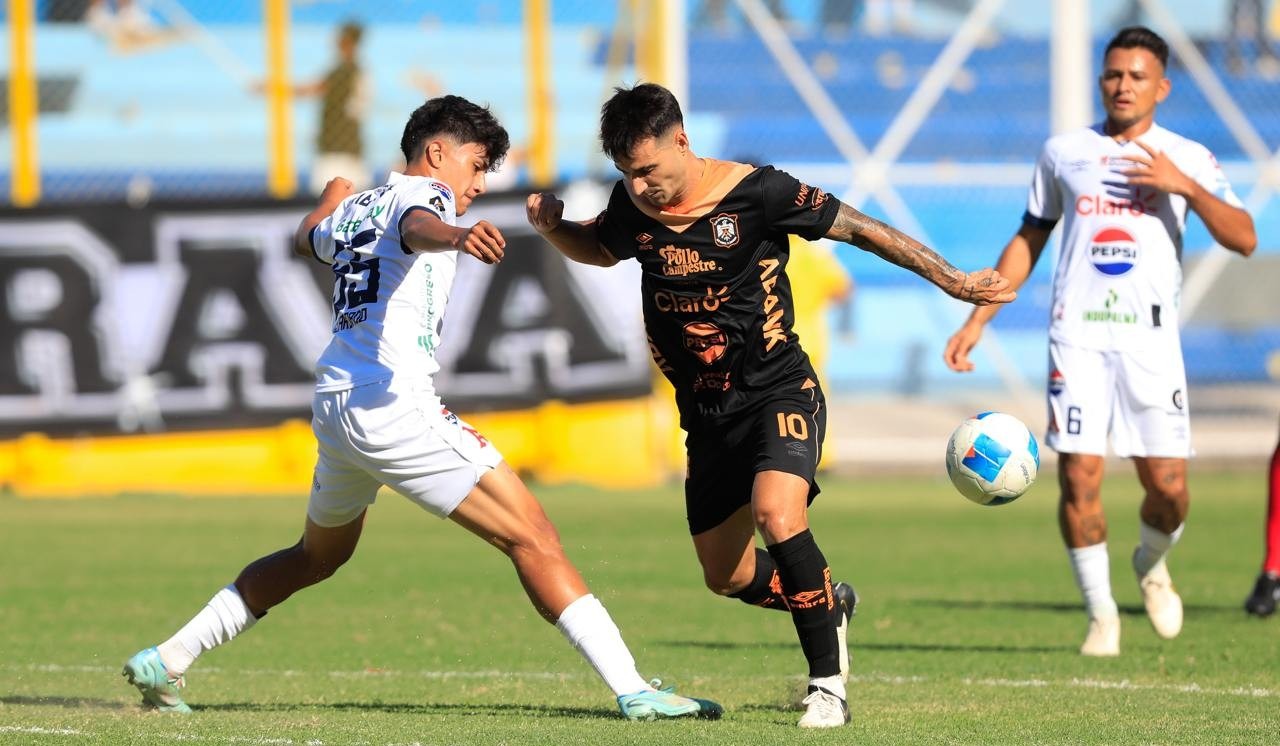 Águila buscará levantar el nivel ante Alianza en juego reprogramado