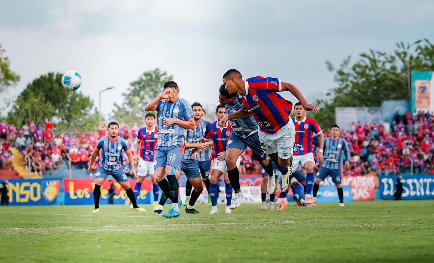Se viene el Derby Santaneco para abrir la segunda vuelta del Apertura 2025