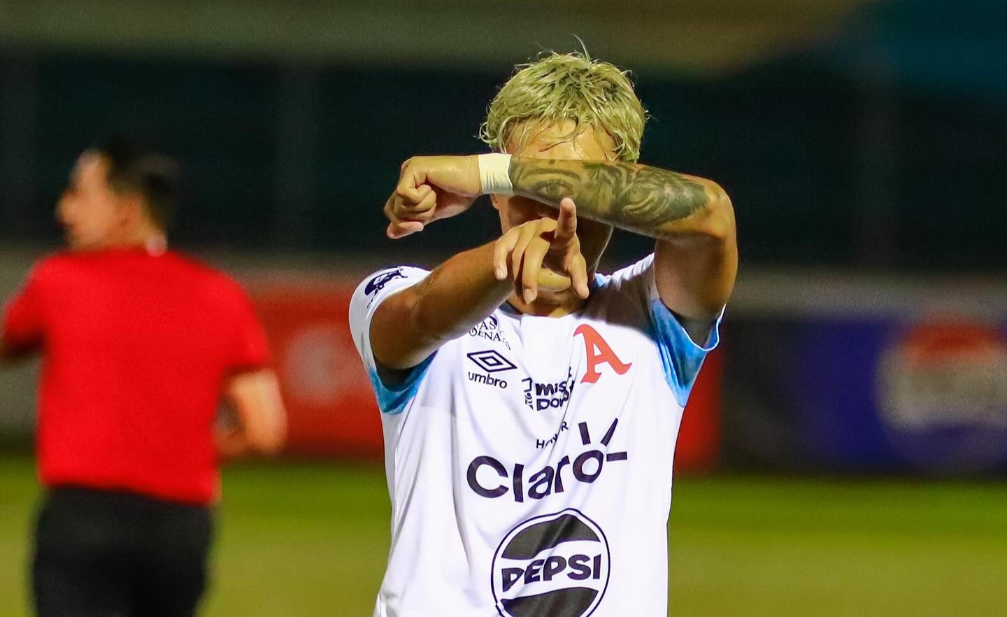 Alianza derrota al Platense y suma su décima victoria al hilo
