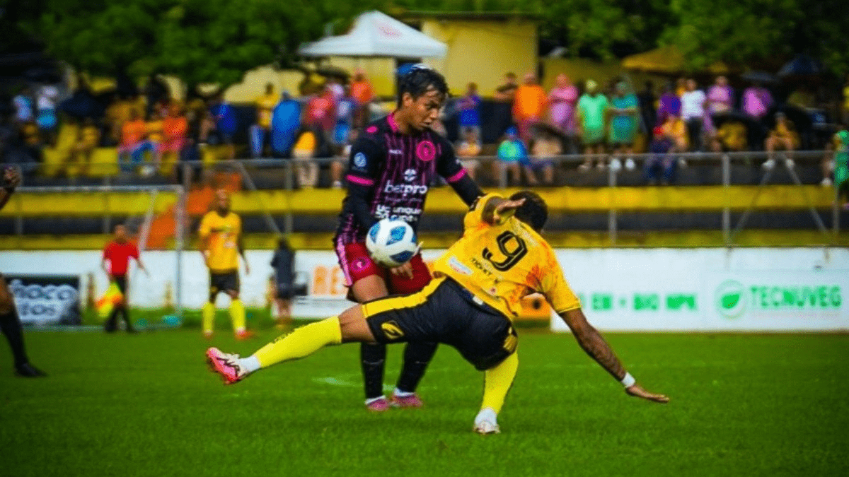 Platense no pudo celebrar en casa ante el Inter FA