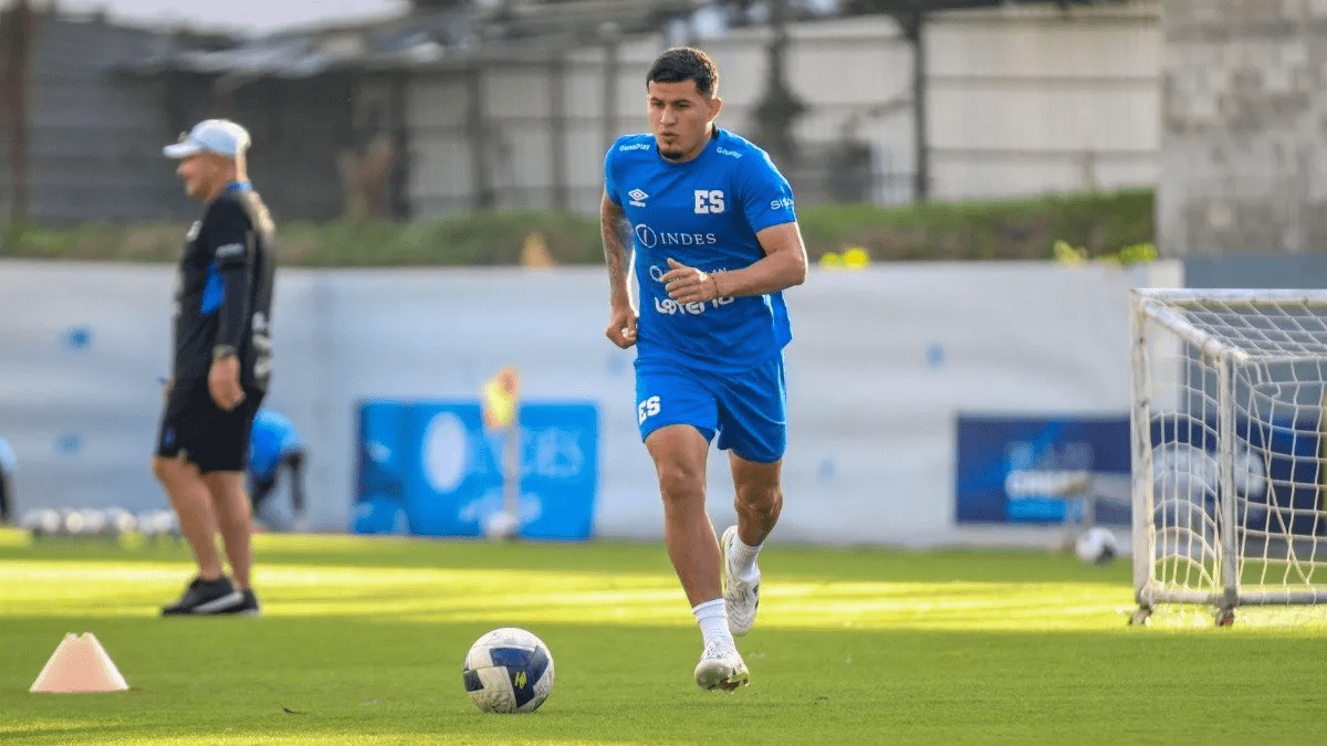 “Todavía está sobre la mesa lo que queremos, que es ir al Mundial” Rudy Clavel