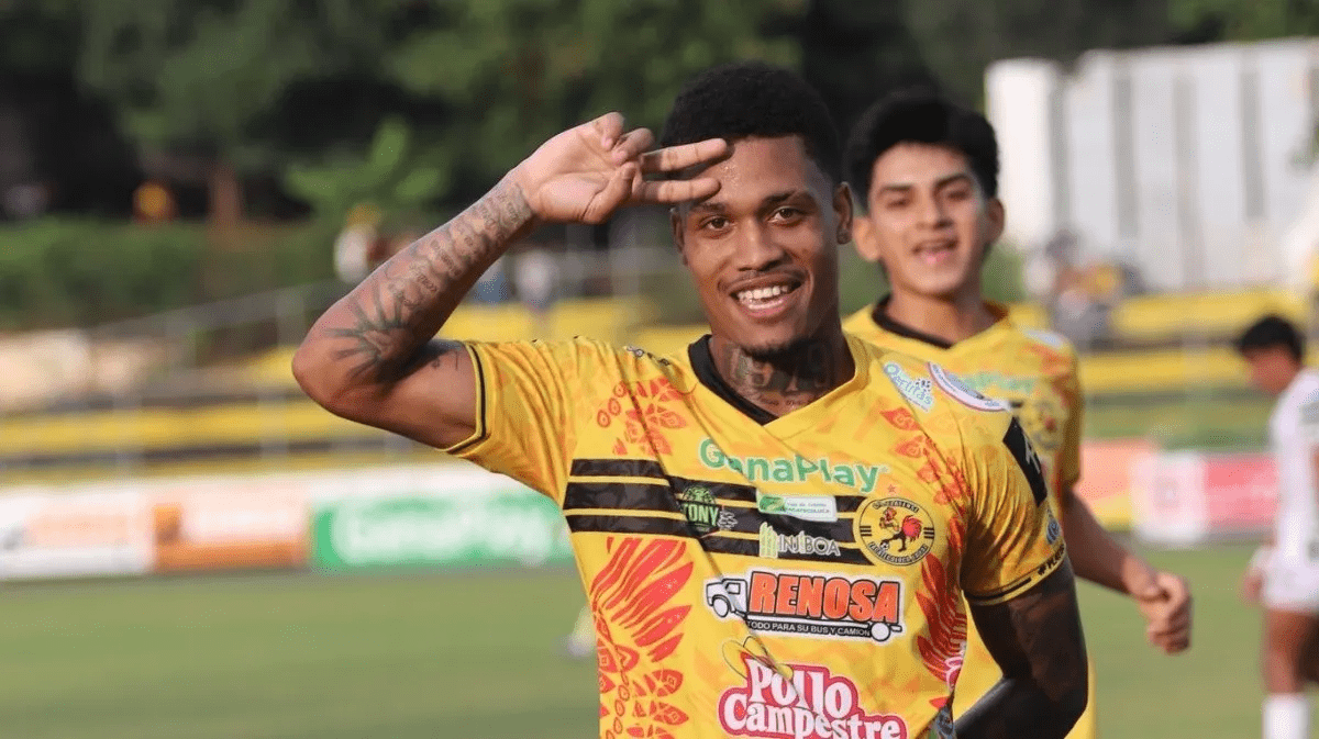 Platense golea al Hércules en el Toledo Valle