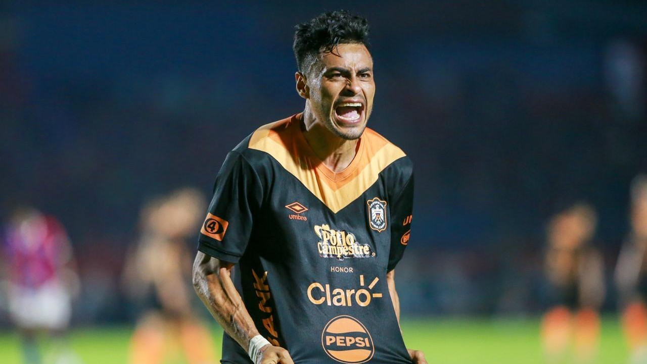 Darwin Cerén es una de las bajas del Águila para el Clausura 2026