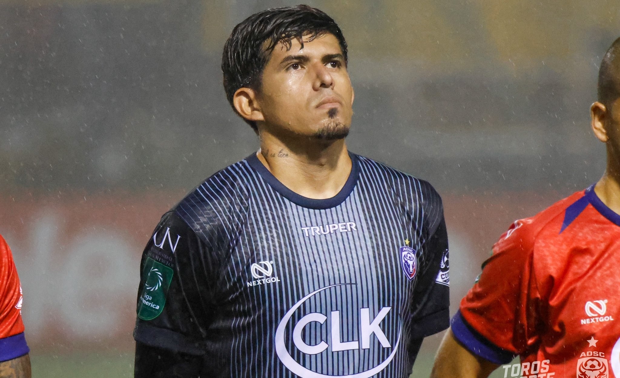 Mario González debuta con triunfo y arco en cero en Costa Rica