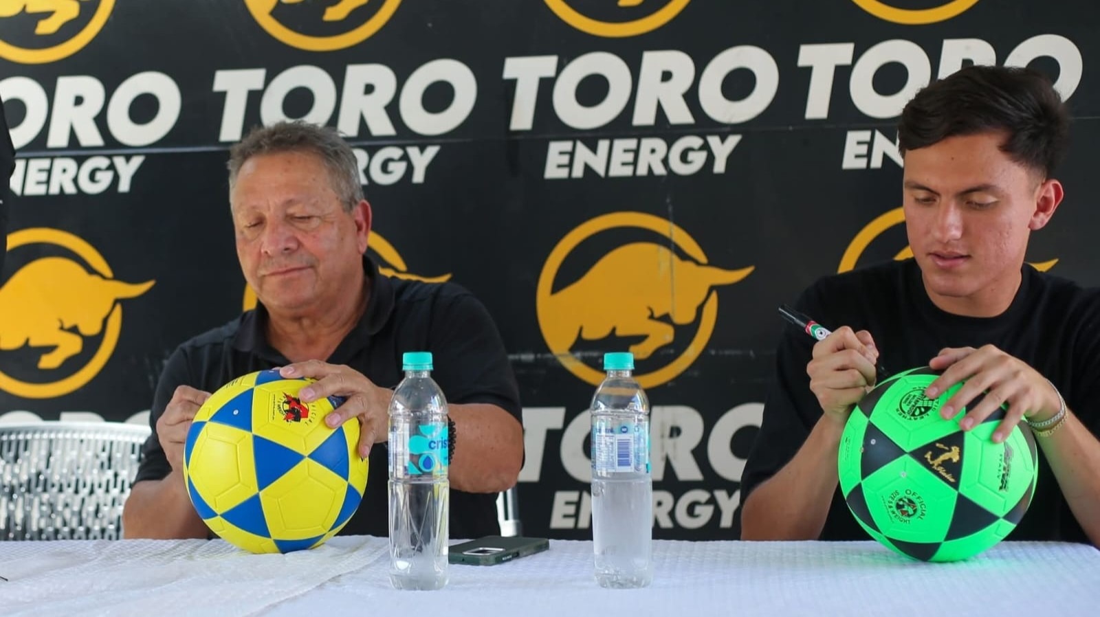 Firpo vuelve a los entrenamientos en busca de defender el titulo