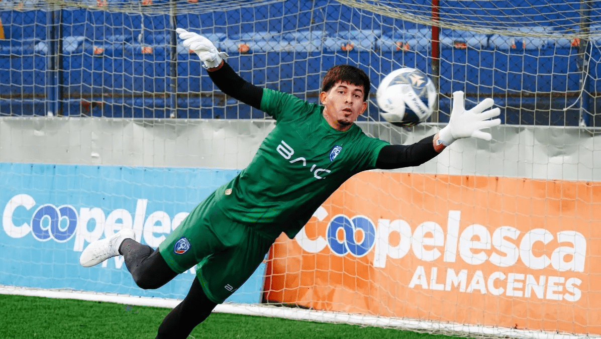 Mario González ya entreno con el San Carlos de Costa Rica