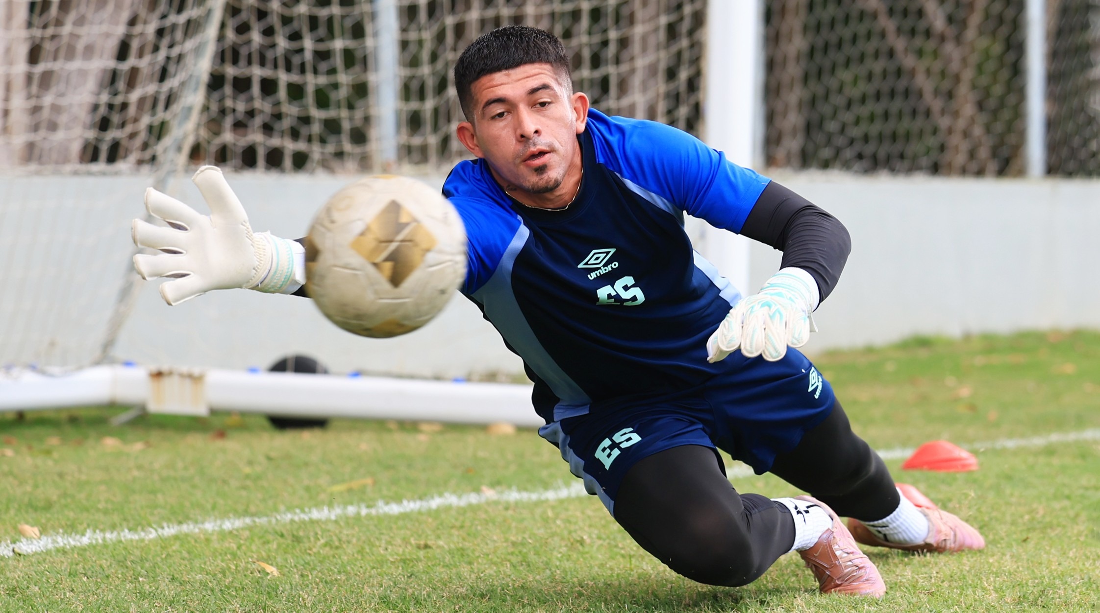 “Viene un cambio generacional importante en la selección” Mario González