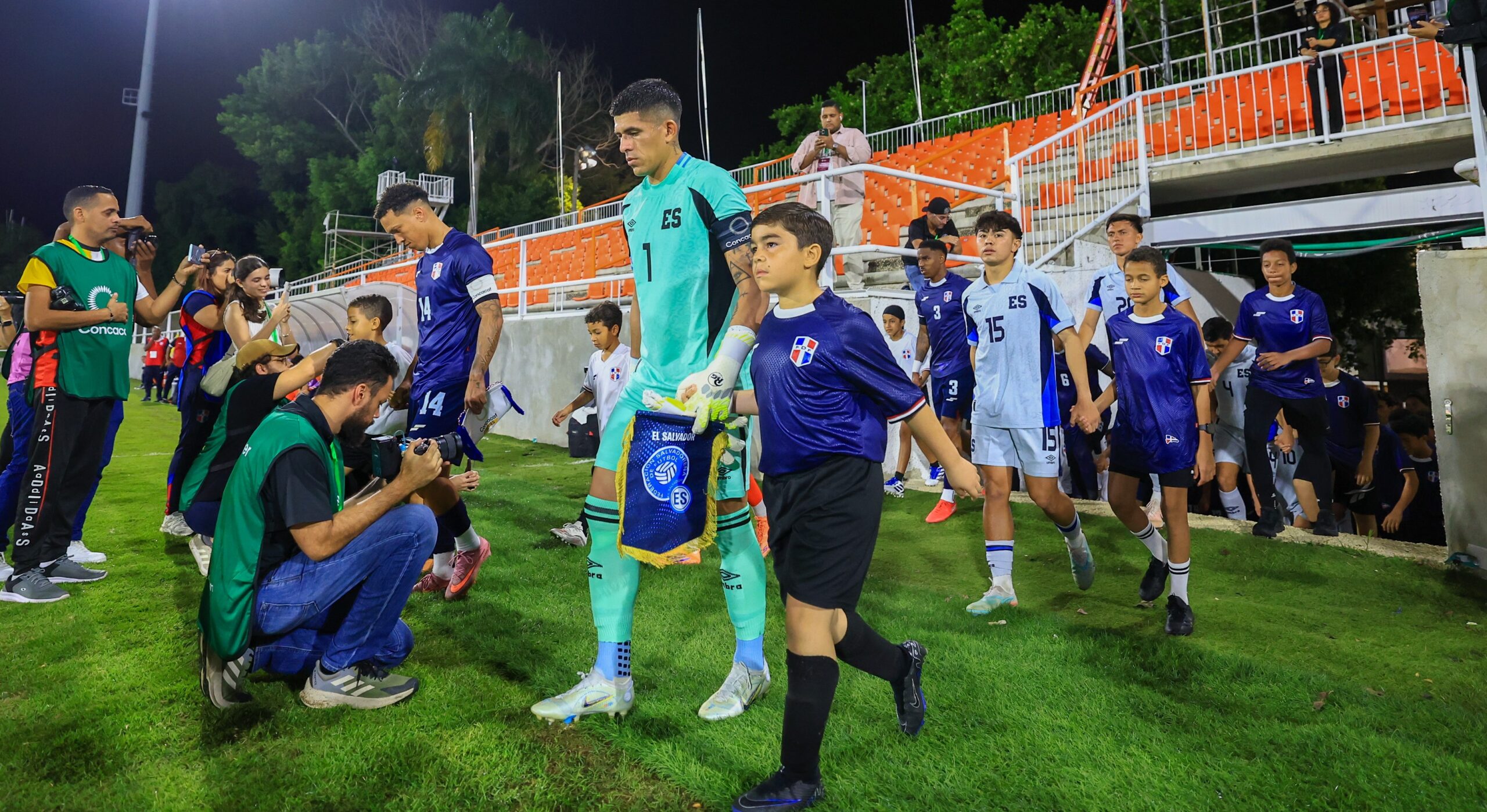 La Selecta se mide a Martinica en busca de romper la historia