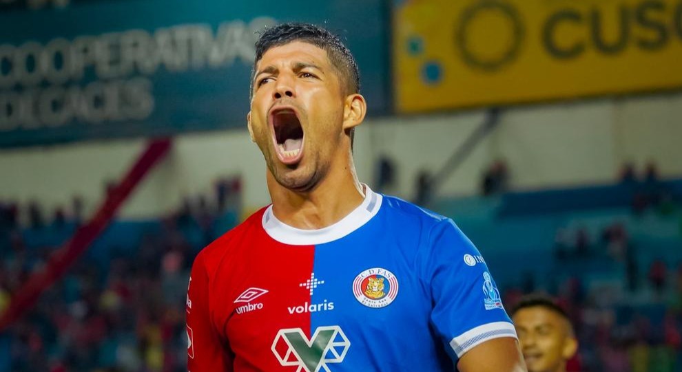 FAS se impuso ante Platense y sigue líder invicto