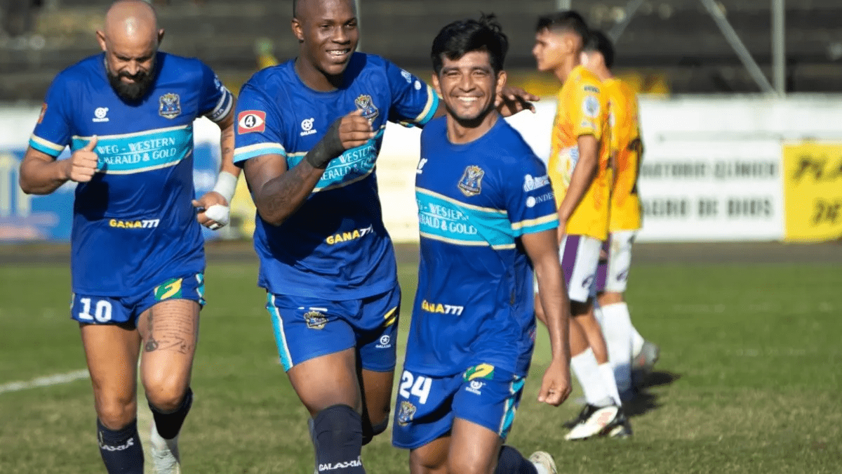 Zacatecoluca se impone en el clásico viroleño y respira en la acumulada