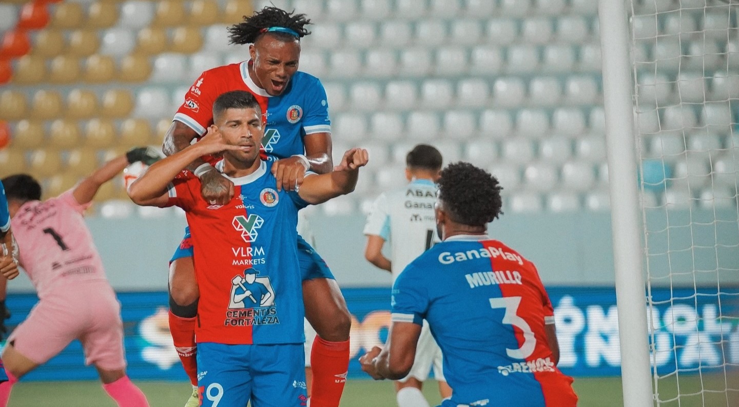 FAS aplastar al Alianza en el Mágico González