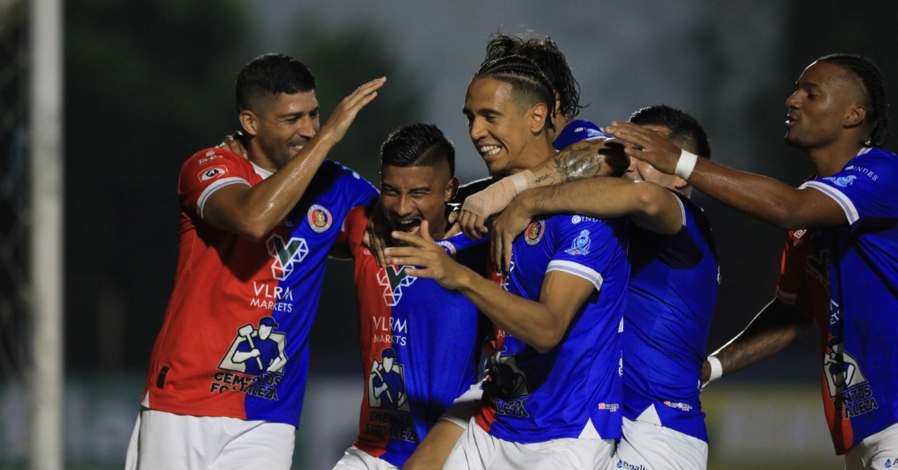 FAS recupera su mordida y derrotan a Limeño