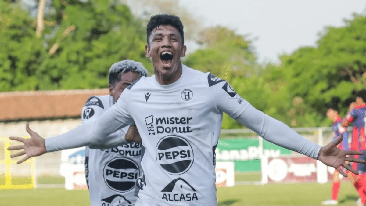 Hércules saca tres puntos de Chapeltique