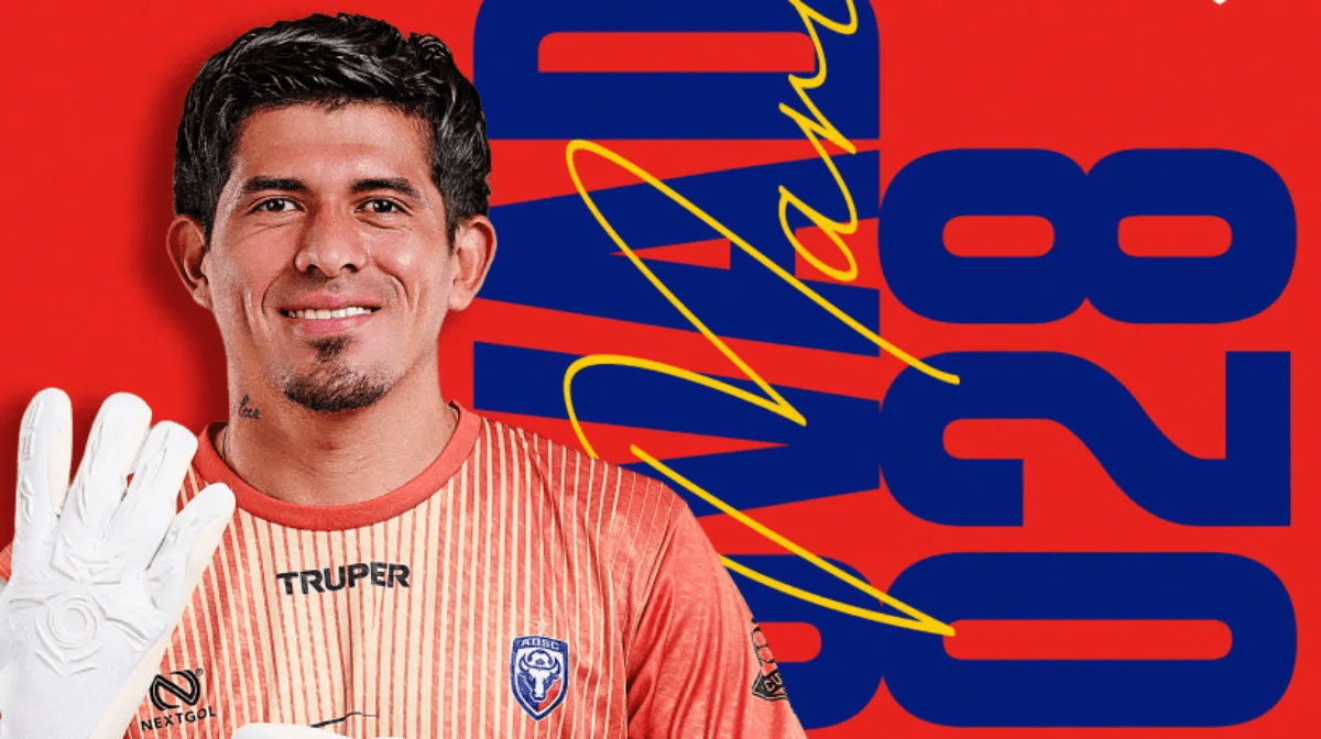 Mario González renueva con San Carlos hasta 2028
