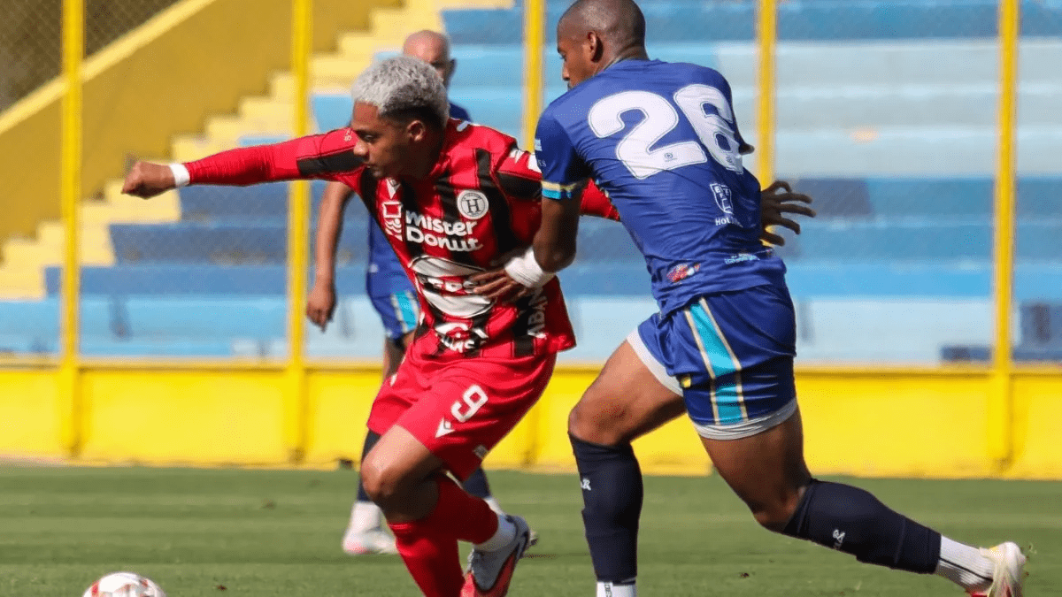 Hércules gana y hunde al Zacatecoluca en la zona de descenso