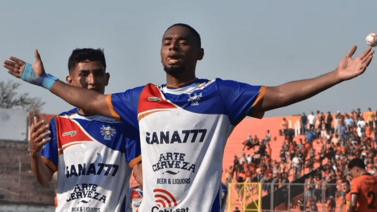 Firpo toma ventaja en semifinales ante Águila