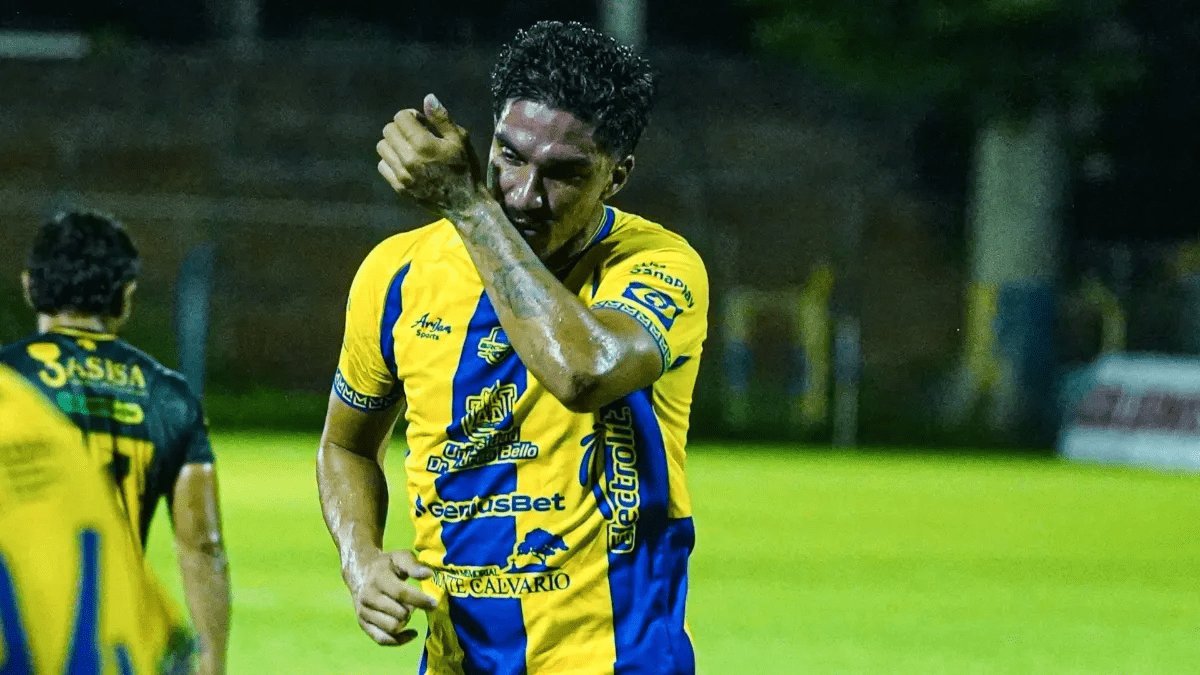  Limeño derrotó al Inca Aruba, con diez jugadores